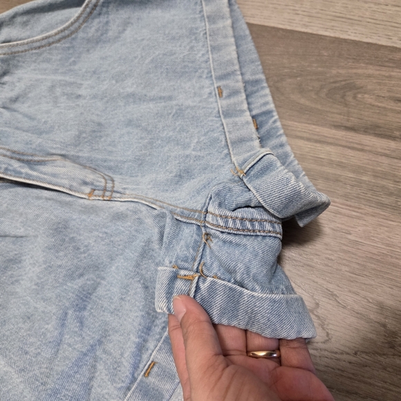 House of Harlow 1960 100% Cotton Light Wash Denim Shorts | High Waist Casual - Picture 3 of 7